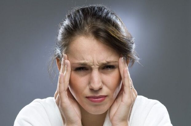 Kopfschmerzen bei Vorhandensein von Parasiten im Körper